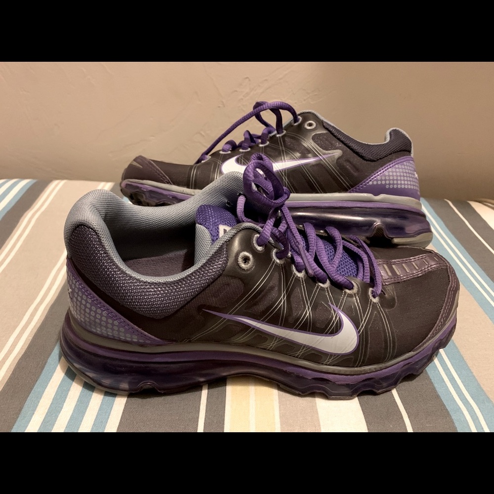 Women’s shoes